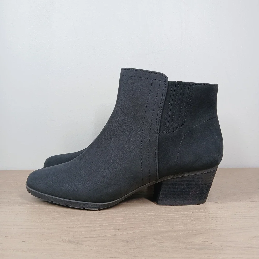 Blondo Ankle Boots Womens 9 Black Leather Waterproof Side Zip Stacked Block Heel